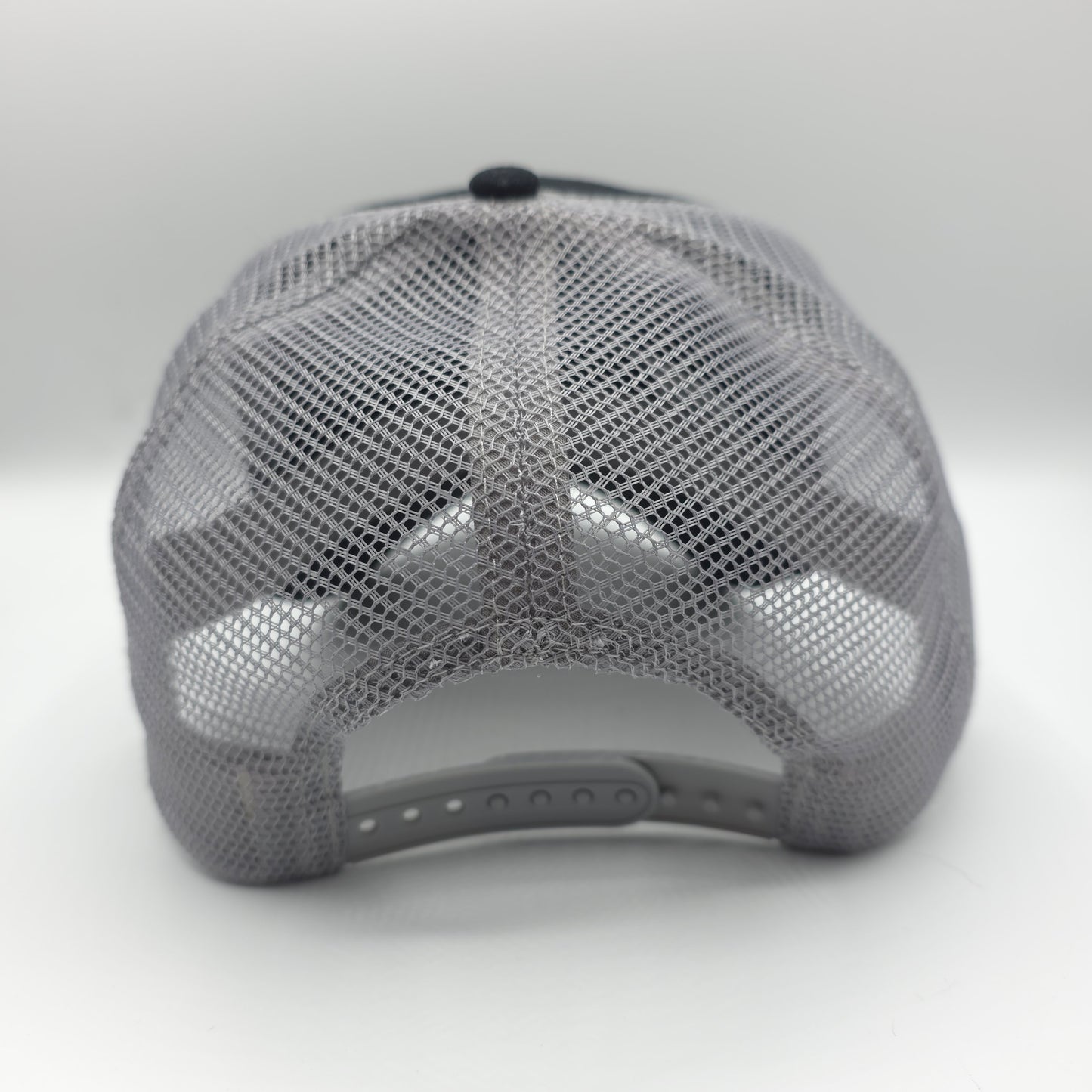 GORRA TRUCKER NEGRA PARCHE PERCEBE