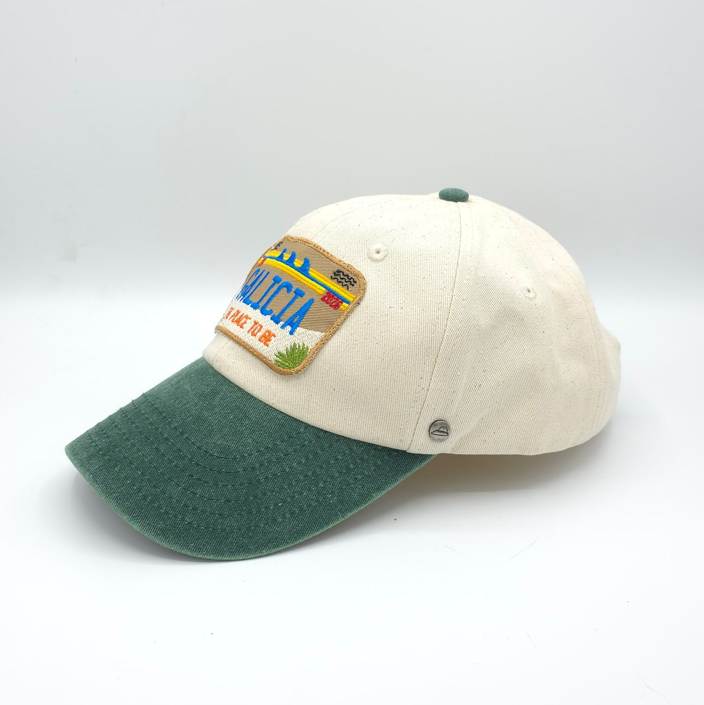 GORRA VERDE CON PARCHE