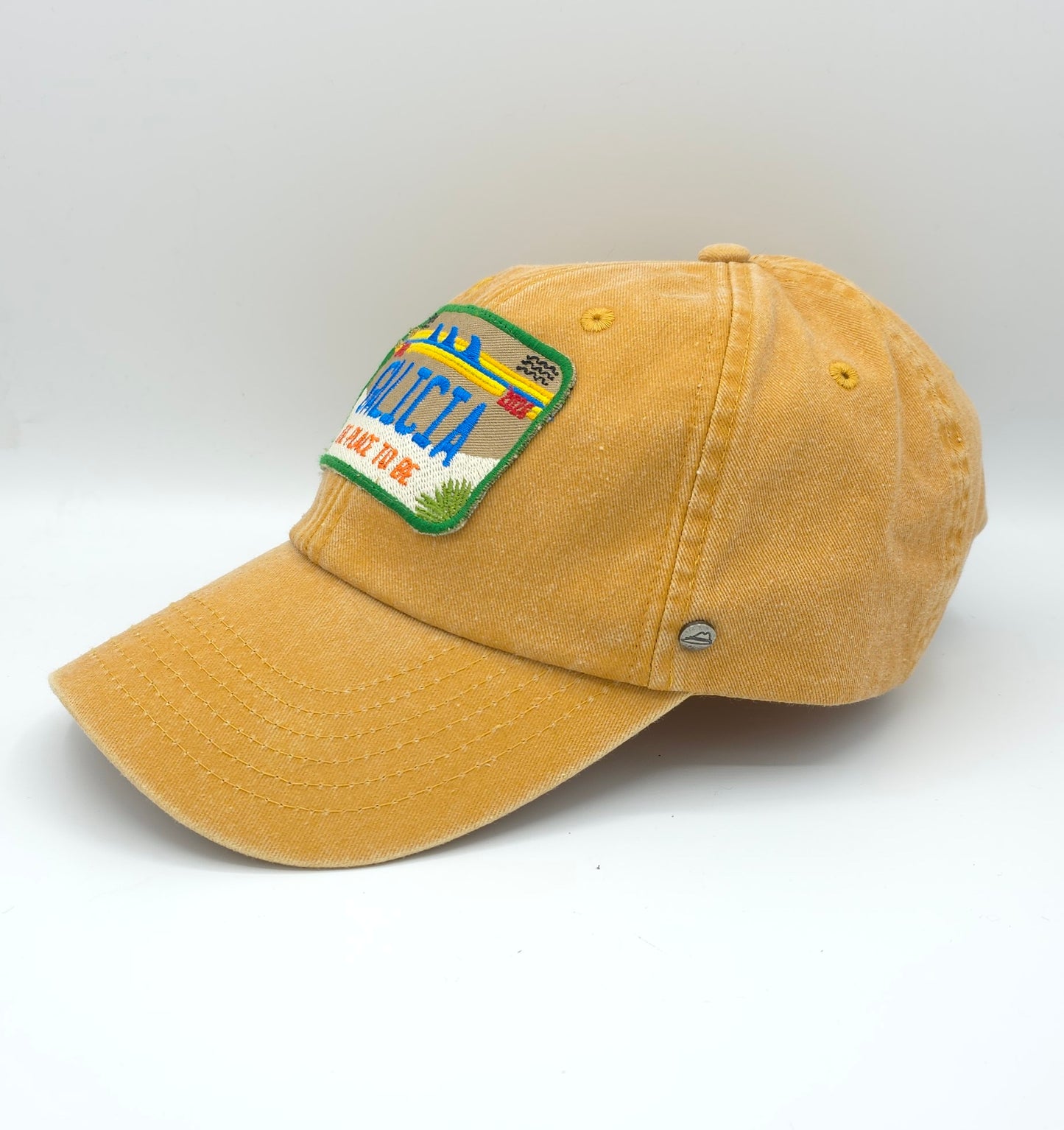 GORRA MOSTAZA CON PARCHE