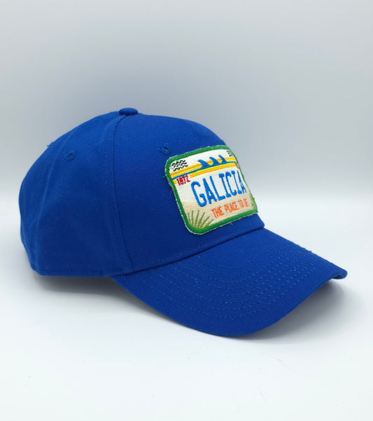 GORRA PARCHE AZUL ELÉCTRICO