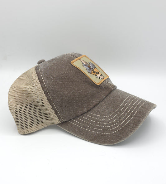 GORRA MARRÓN CON PARCHE PERCEBE