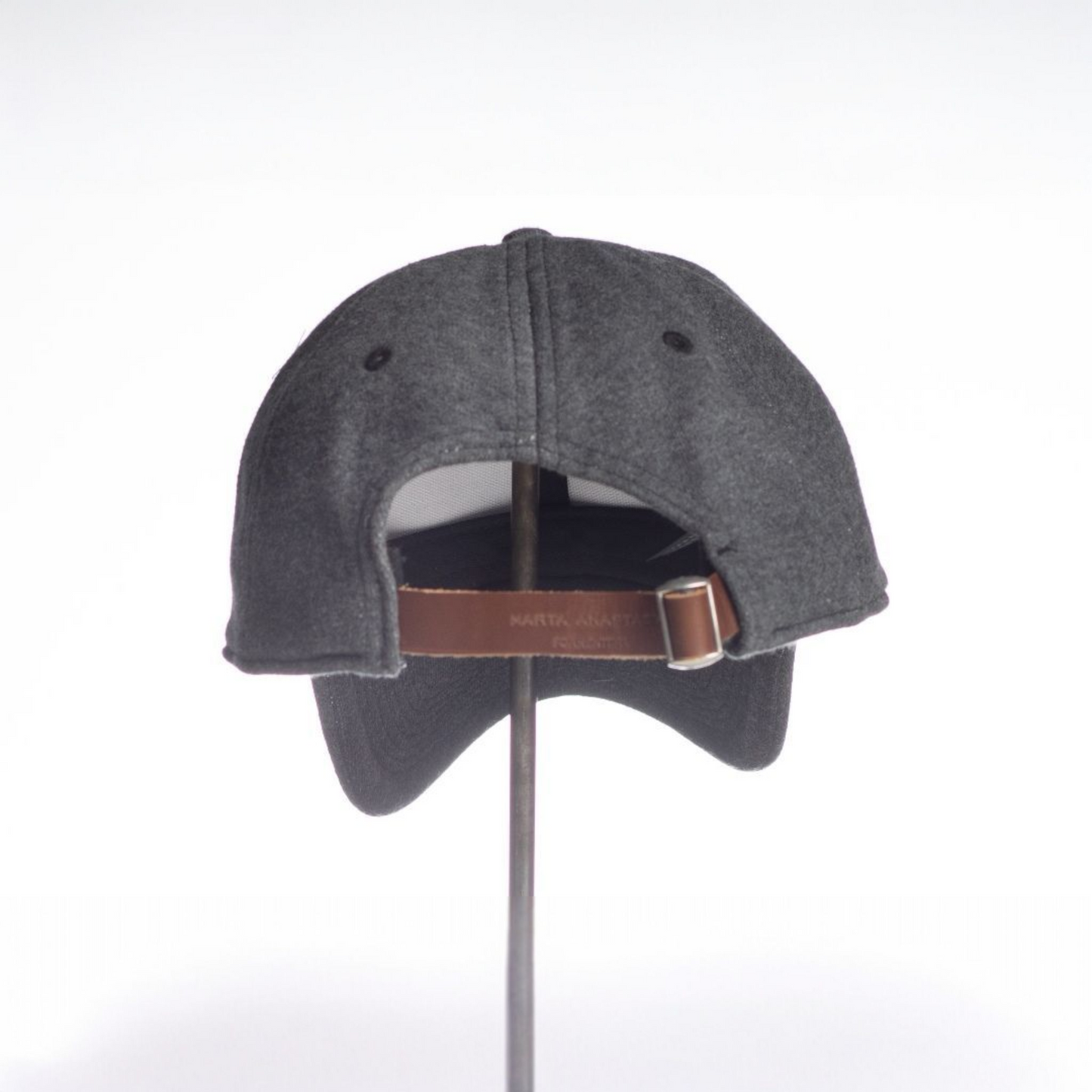 Gorra de punto gris