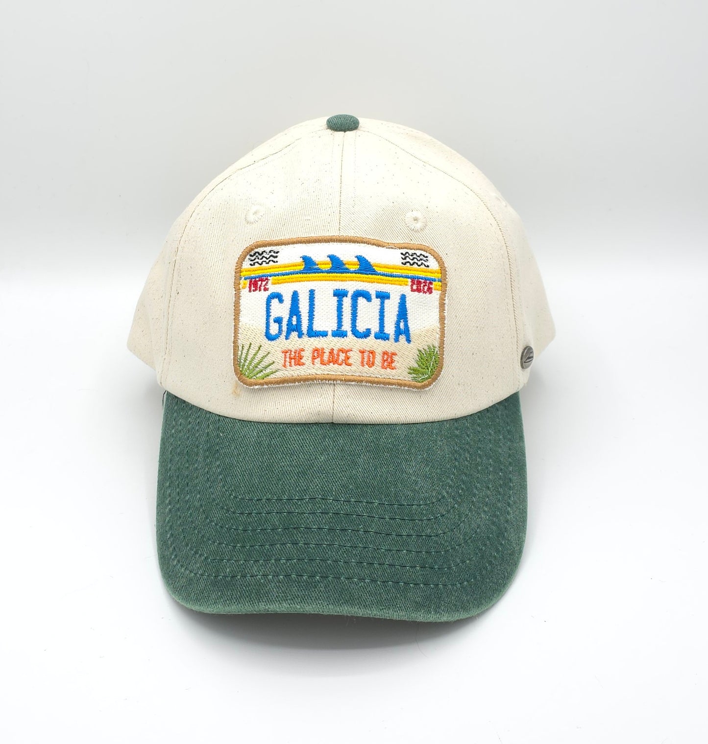 GORRA VERDE CON PARCHE