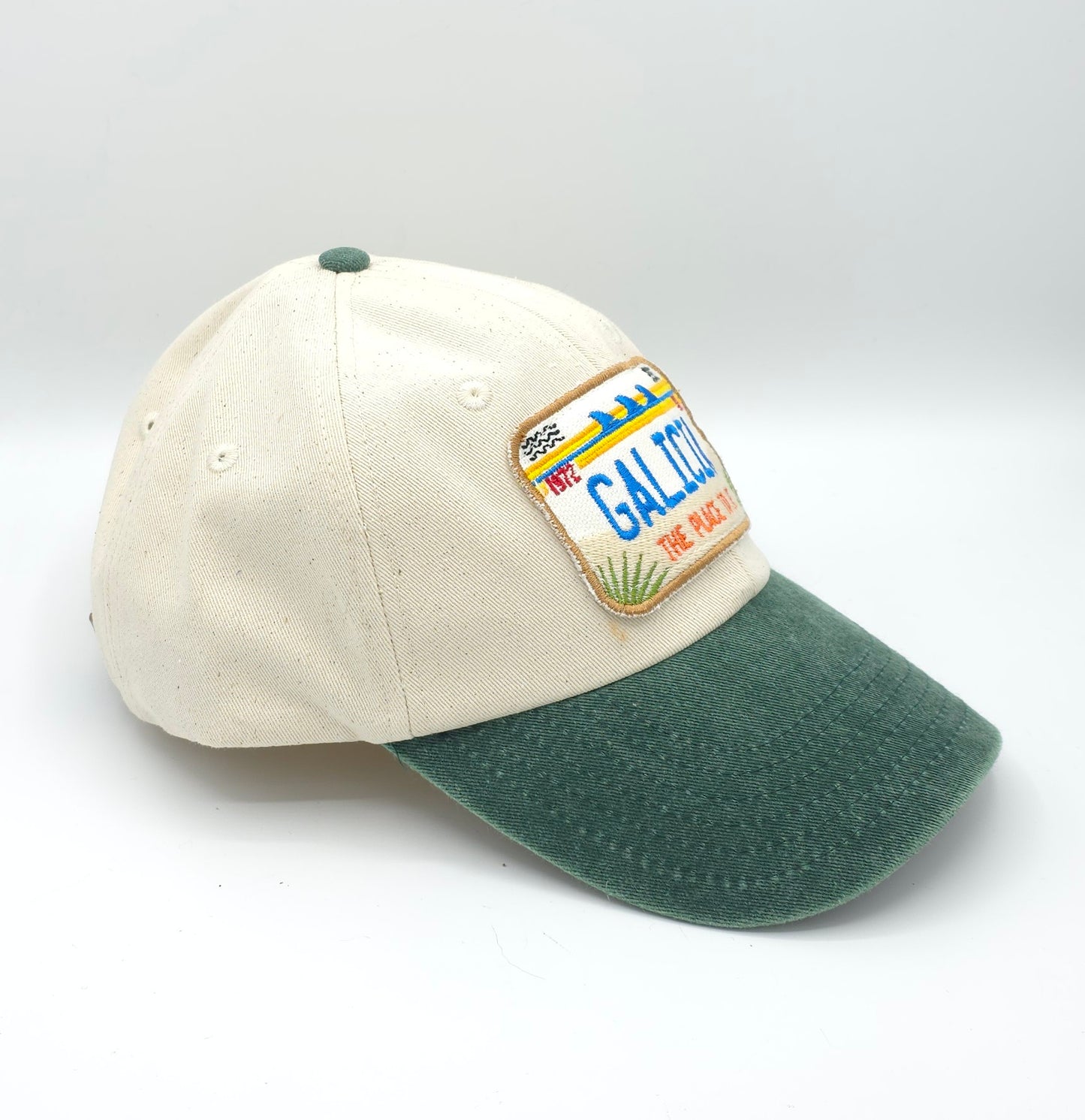 GORRA VERDE CON PARCHE