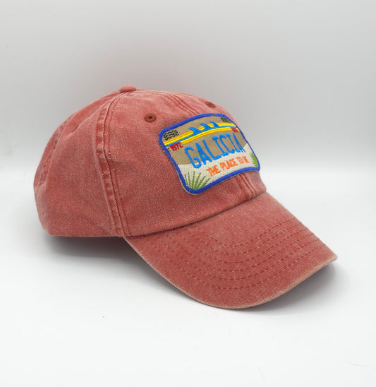 GORRA NARANJA CON PARCHE