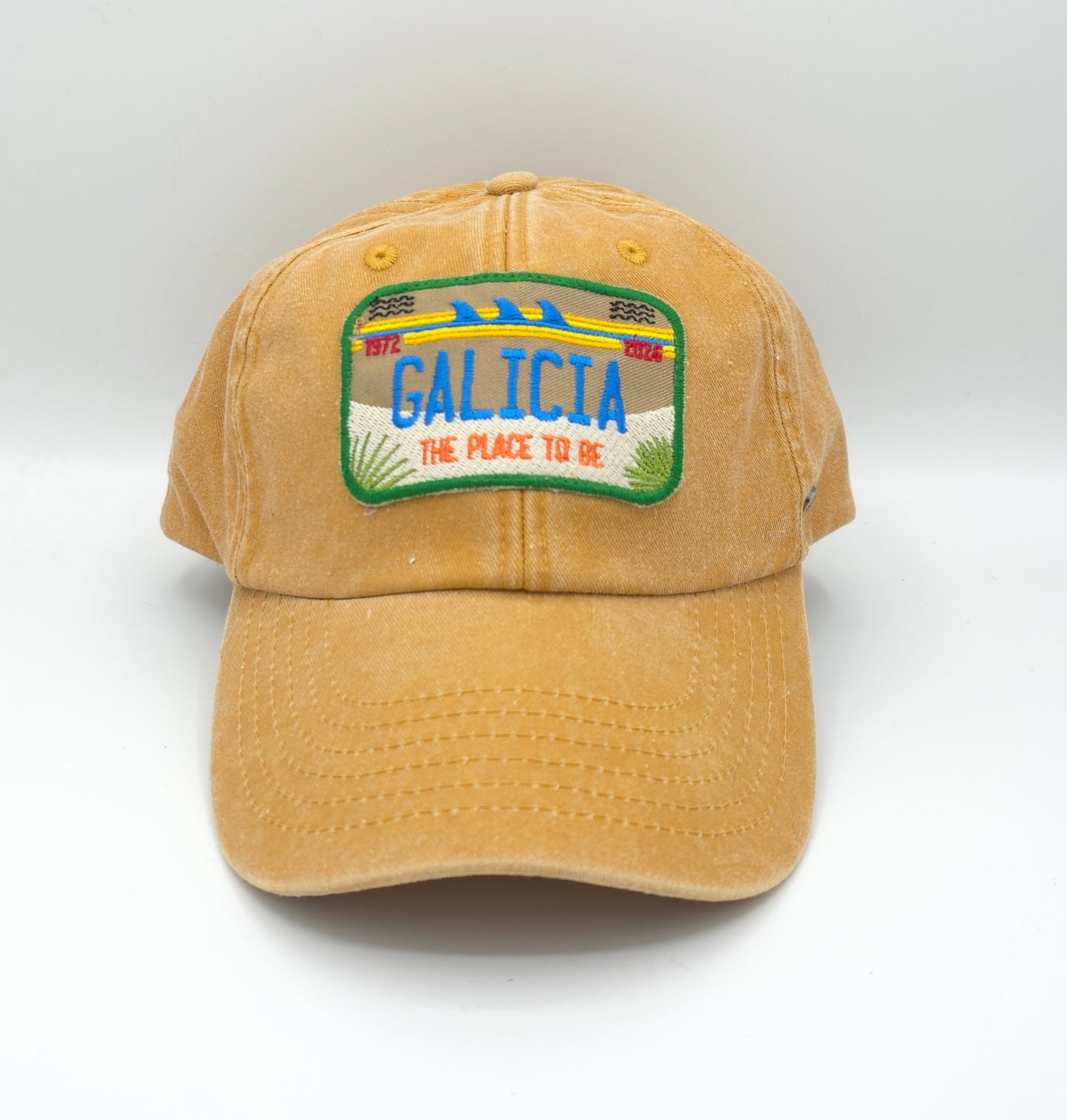 GORRA MOSTAZA CON PARCHE